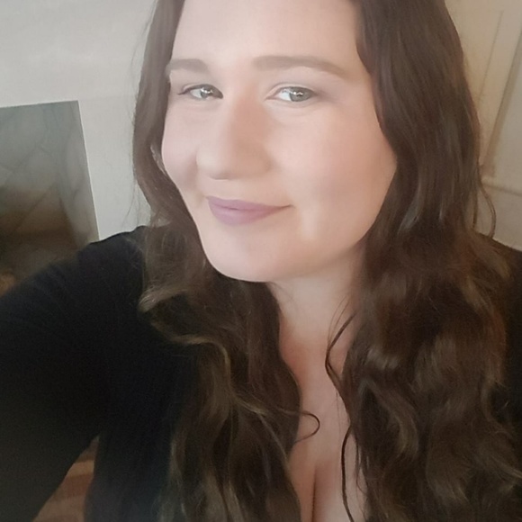 ❤❤❤Meet your Posher❤❤❤ - Picture 2 of 3